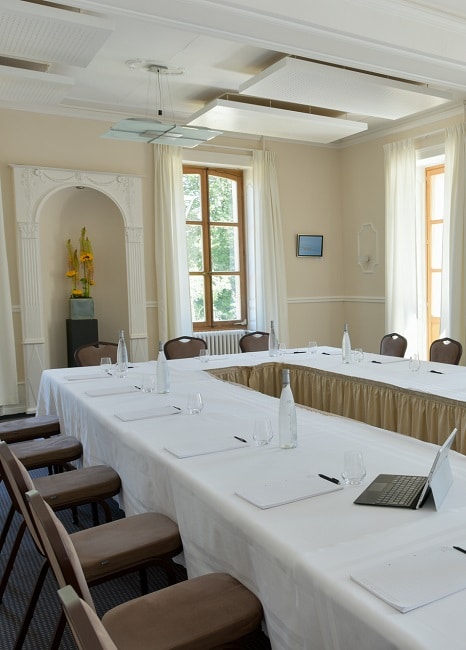 The restaurant Vieux-Bois meets your needs for meeting room rentals in Geneva. For a Seminar, Team Building, Meeting in Geneva